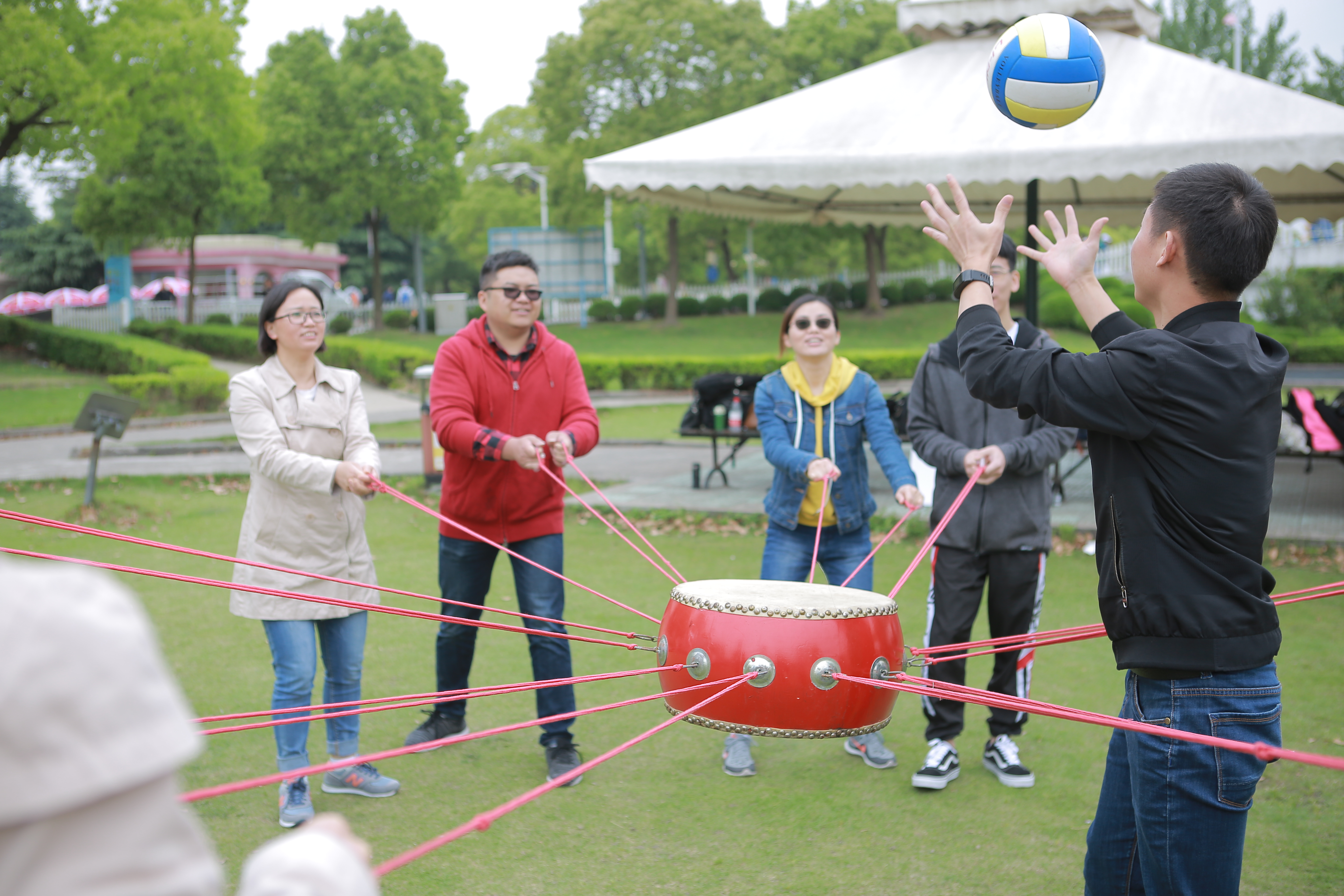 凝心聚力、信任(ren)互助--百傲2019年東方綠舟搨展培訓(xun)