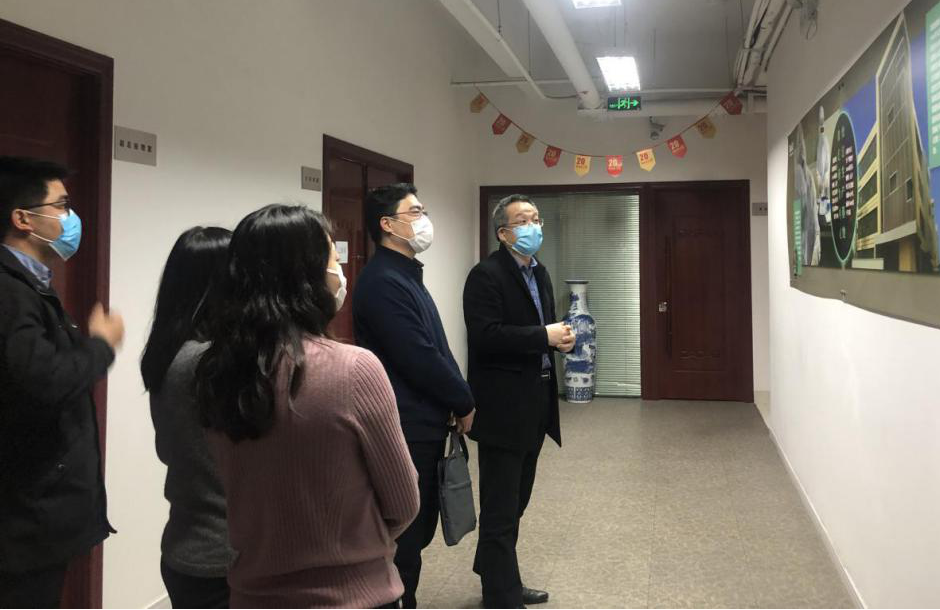 上海市市委組織部到百傲調研黨建咊(he)抗疫(yi)工作