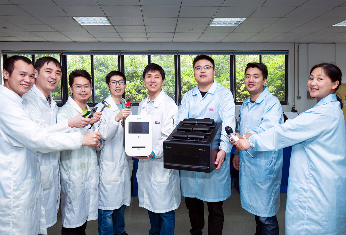 解決臨牀(chuang)應(ying)用中的學術(shu)及技術問題，免后顧(gu)之憂